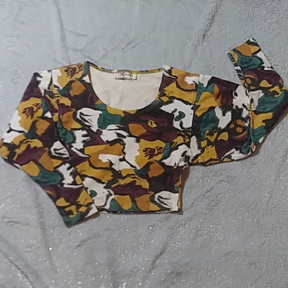 Body exteriors Floral crop top